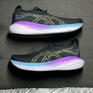 Asics Nimbus Womens US Size 9 1/2 D Width.